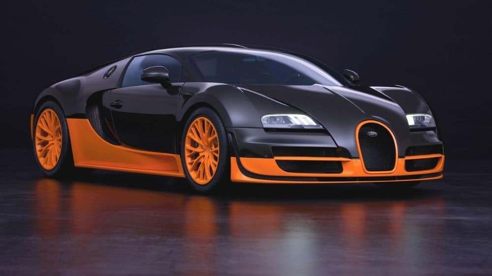 Bugatti Veyron schwarz orange im Profil